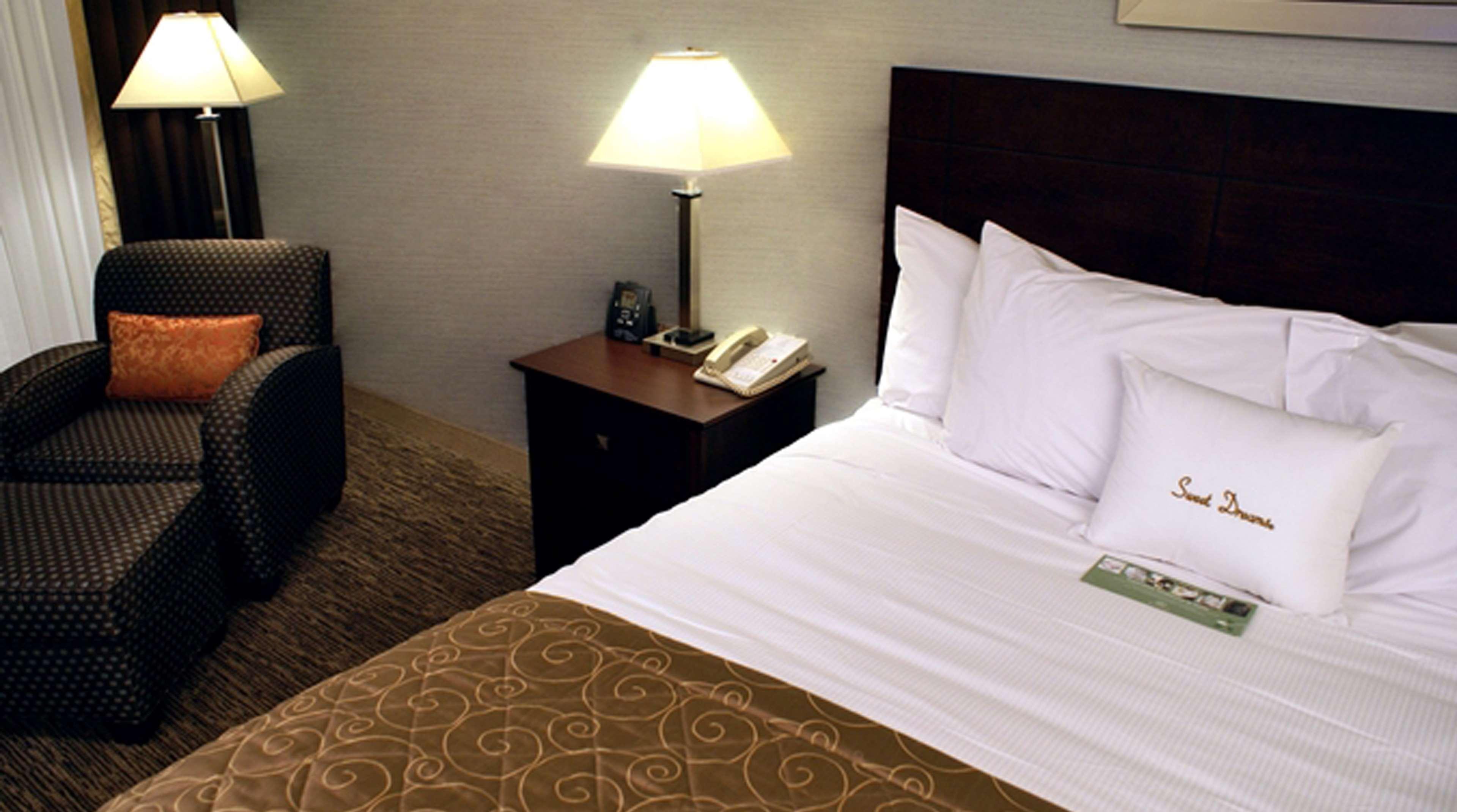 Hotel Doubletree By Hilton Rocky Mount Extérieur photo