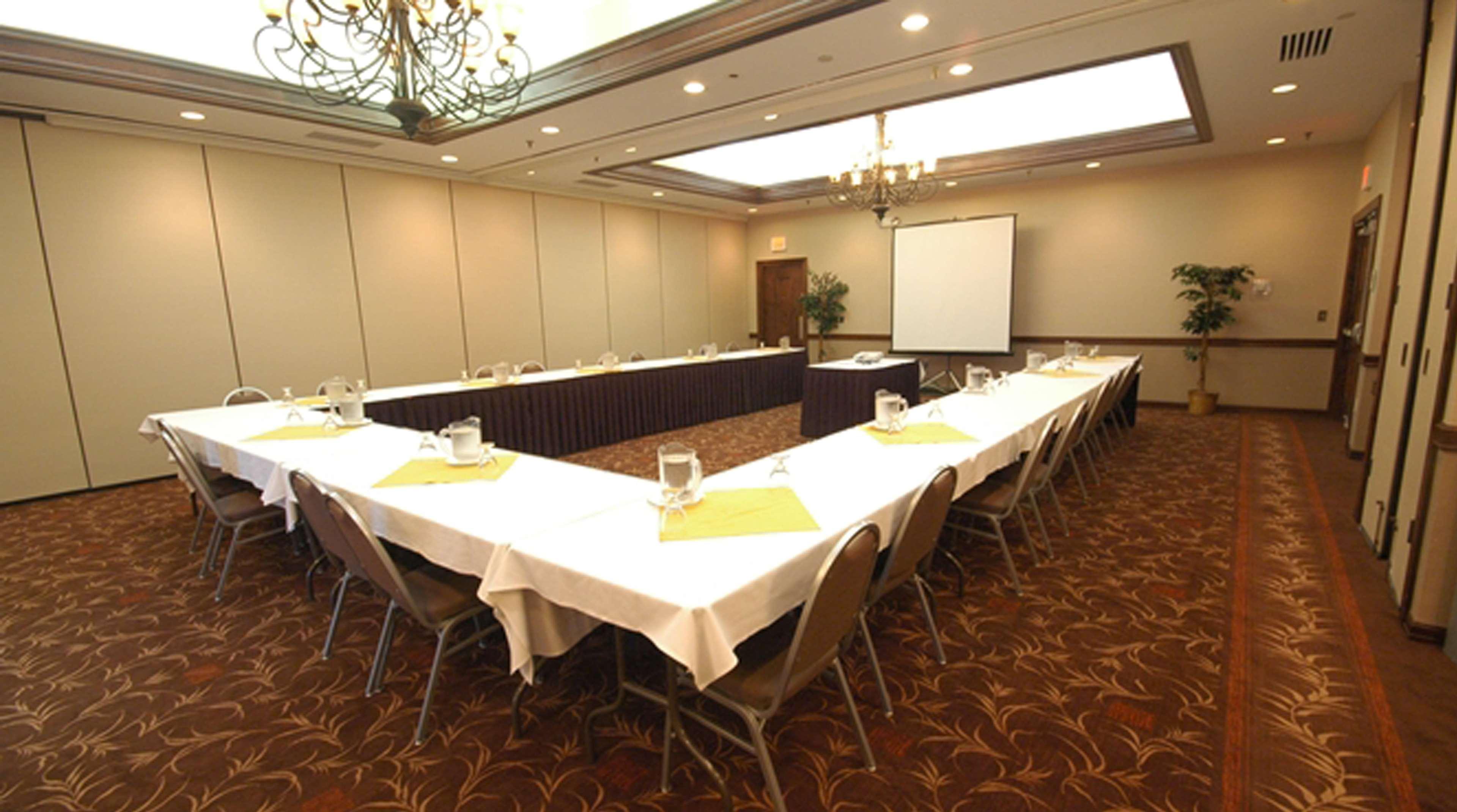 Hotel Doubletree By Hilton Rocky Mount Extérieur photo