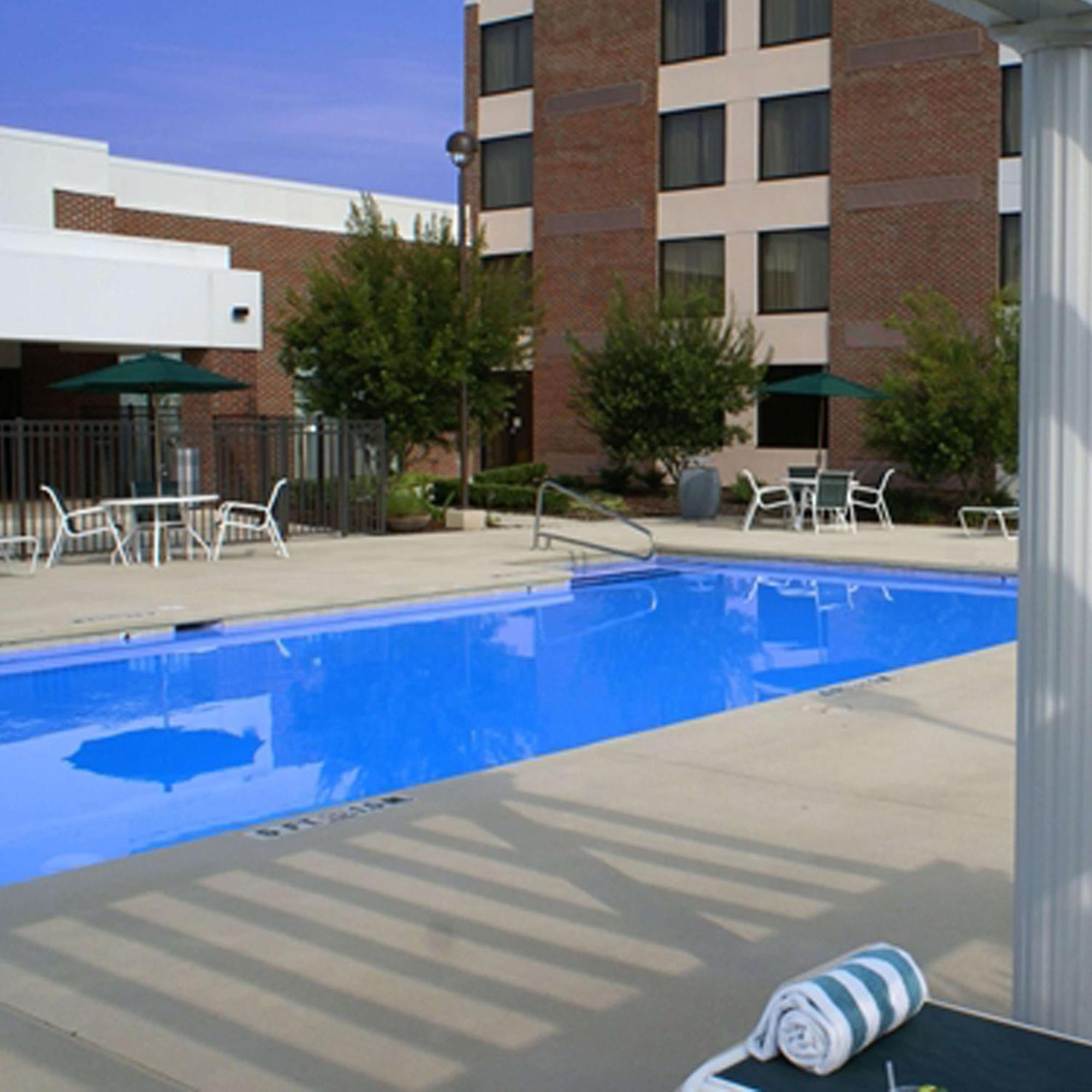 Hotel Doubletree By Hilton Rocky Mount Extérieur photo