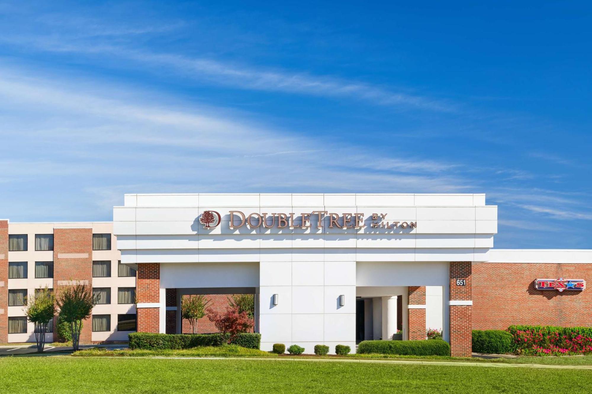 Hotel Doubletree By Hilton Rocky Mount Extérieur photo
