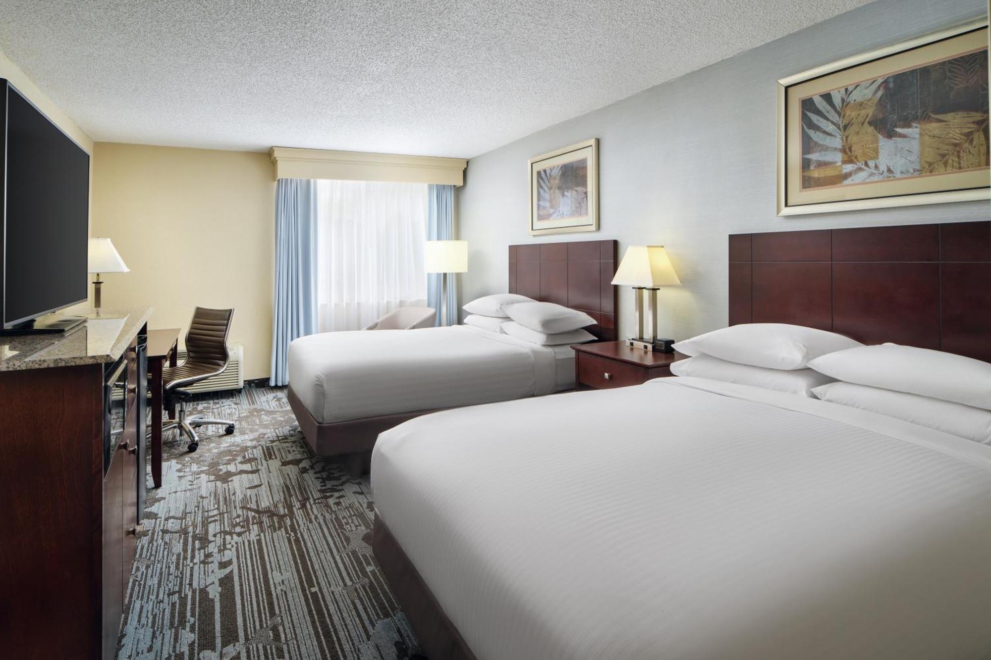 Hotel Doubletree By Hilton Rocky Mount Extérieur photo